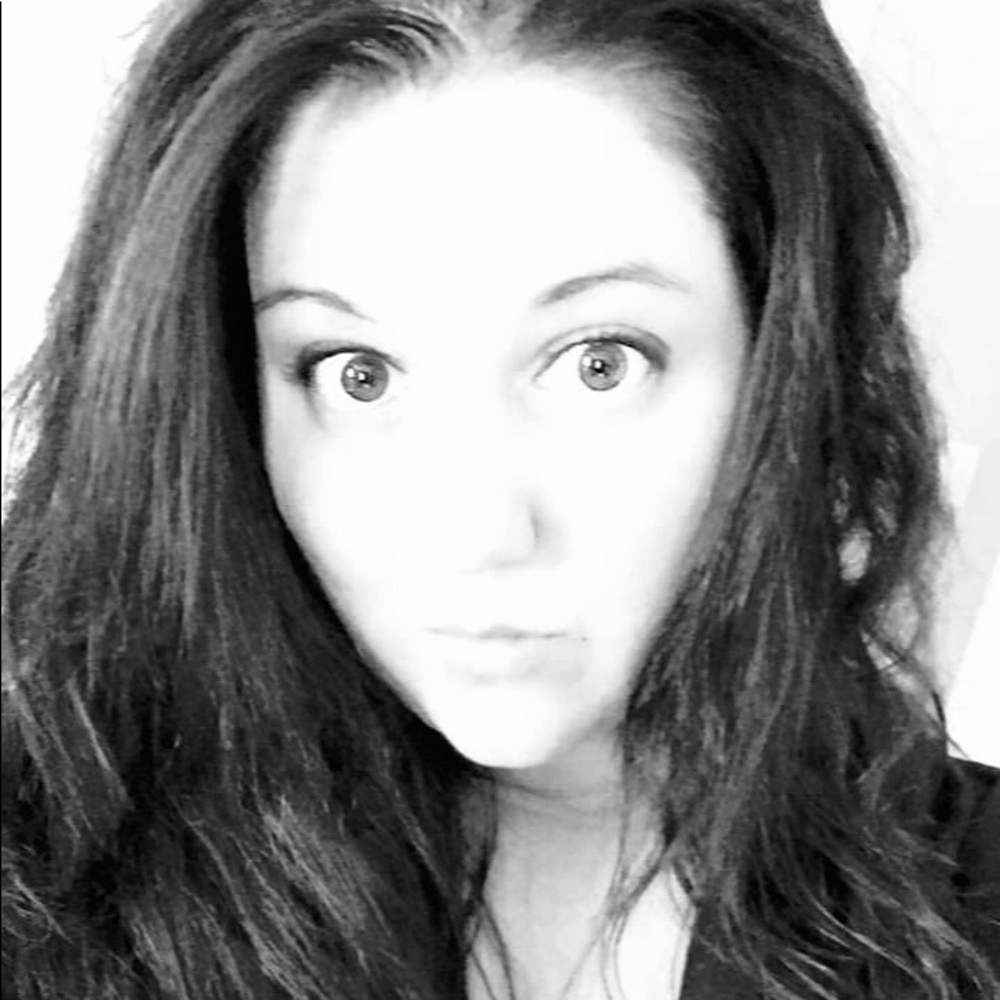 Meet your Posher, Janel